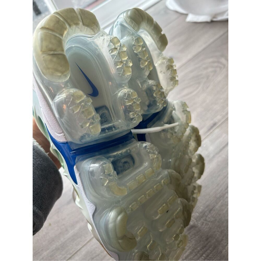 Nike Vapormax size 7.5 Women's White Light Menta AO4550-100 - Picture 4 of 6